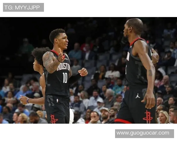 沃尔成功复出，火箭击败马刺——重燃希望的夜晚