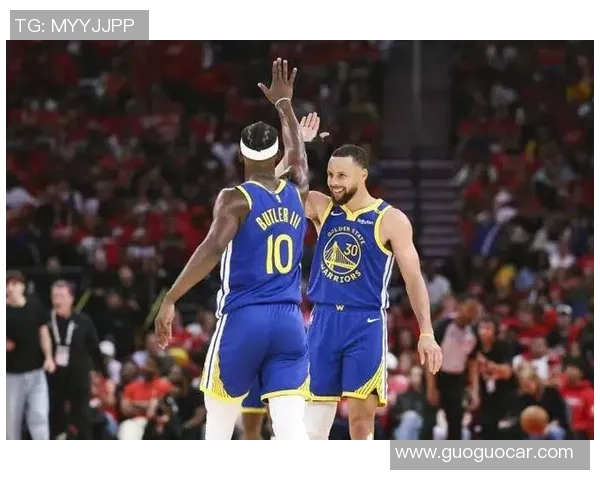 勇士惨败快船，库里受伤离场——勇士王朝的岌岌可危与重建之路