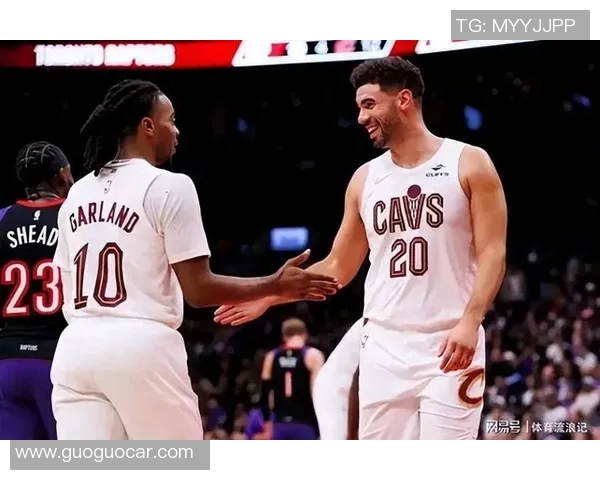 骑士球员在比赛中表现出色，豪取8连胜