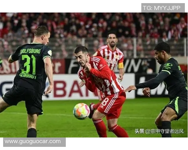 门兴主场大胜！法兰克福遭遇惨败，球队士气大挫