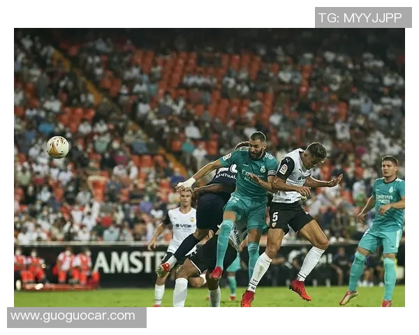 塞维利亚4-0瓦伦西亚,南部球队再度掀翻豪门,西甲格局生变 塞维利亚4-0瓦伦西亚,南部球队再度掀翻豪门,西甲格局生变